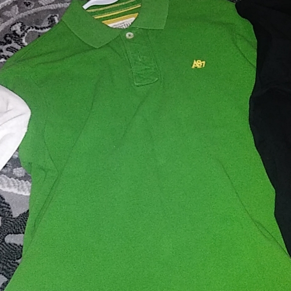 3 Aeropostale polos EUC - Picture 3 of 7
